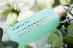 Innisfree - Green Barley Daily Peeling Essence